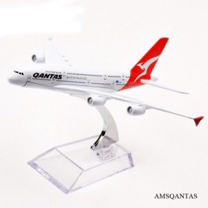 Aircraft Model Small Qantas AMSQANTAS